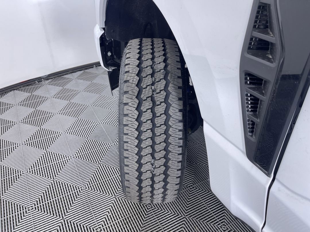 New 2026 Oxford White Ford XL image 26