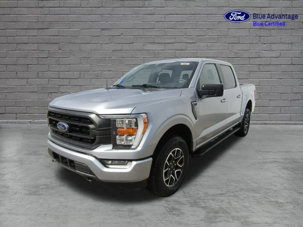 Certified Used 2023 Iconic Silver Metallic Ford XLT image 41