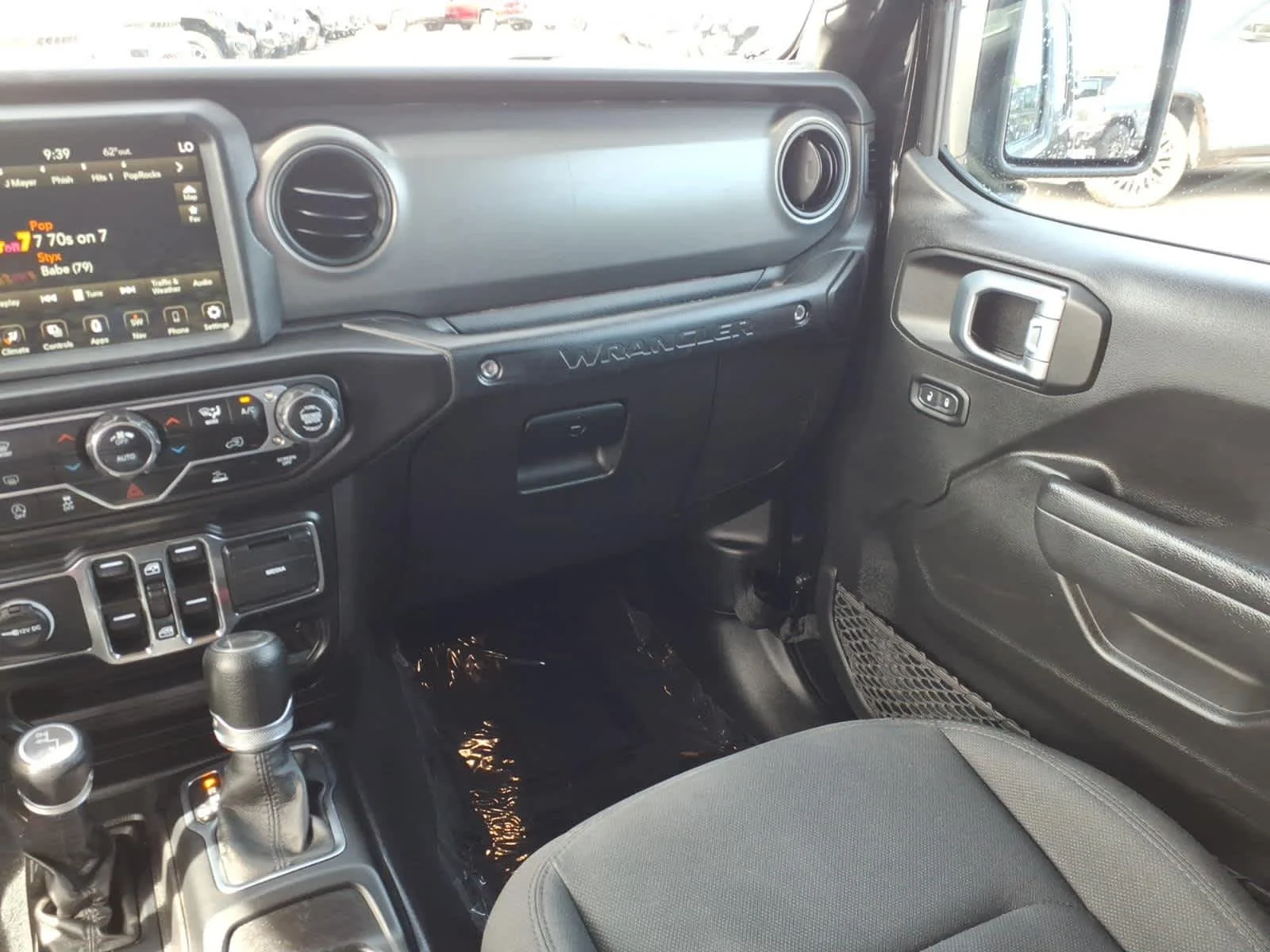 Used 2022 Black Clearcoat Jeep Unlimited Sport S image 17