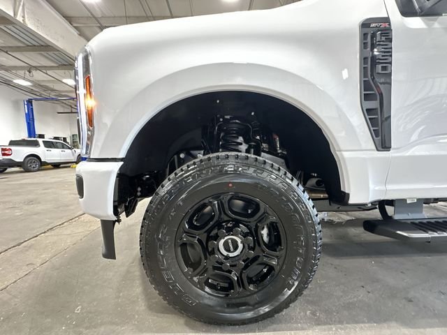 New 2026 White Ford XL image 23