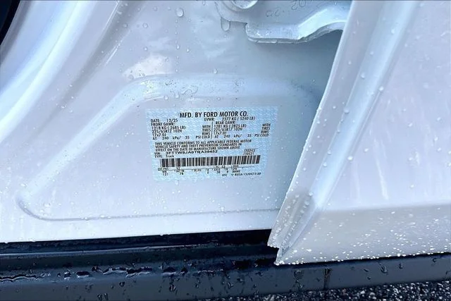 New 2026 Oxford White Ford XLT image 8