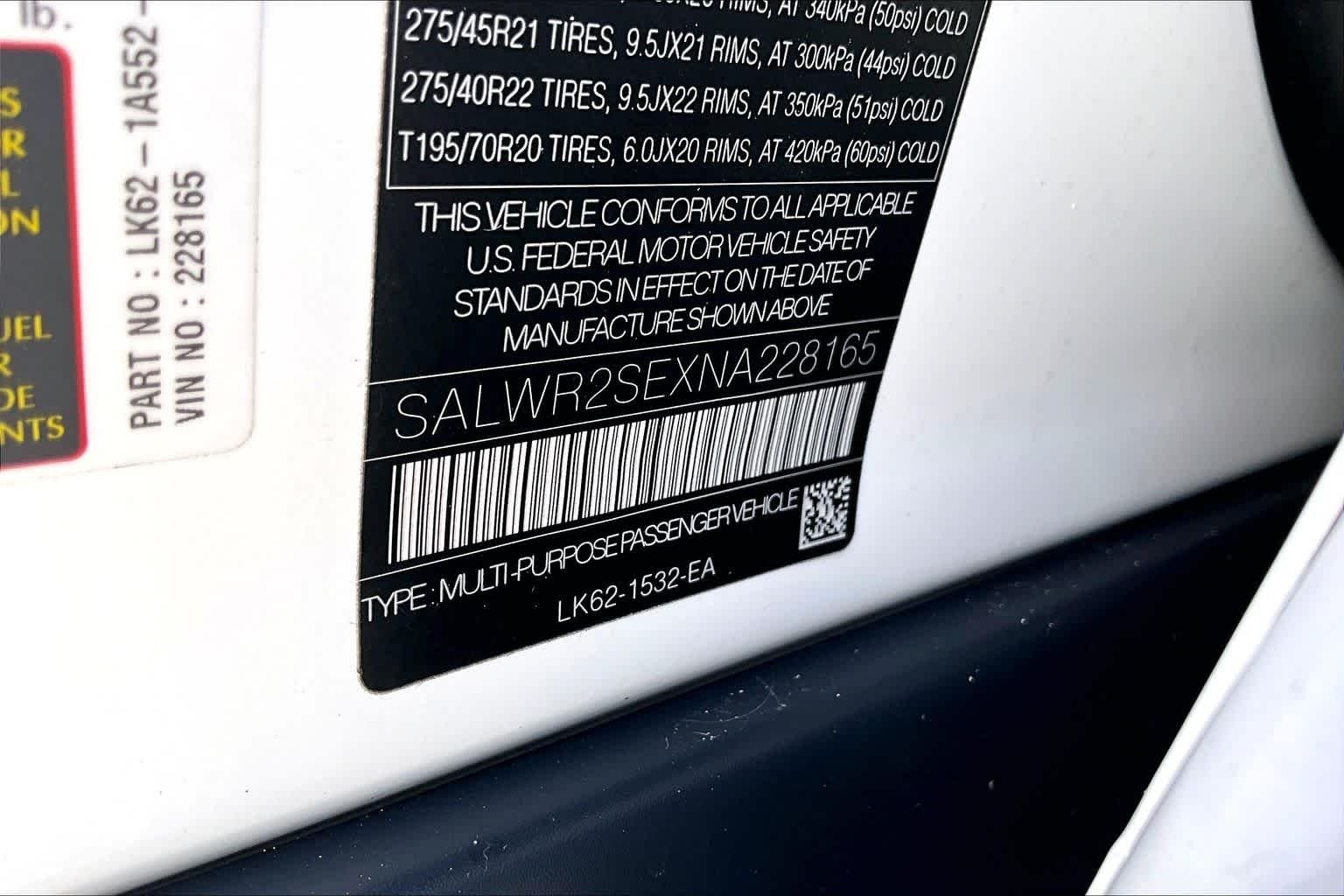 Used 2022 Fuji White Land Rover HSE Dynamic image 37