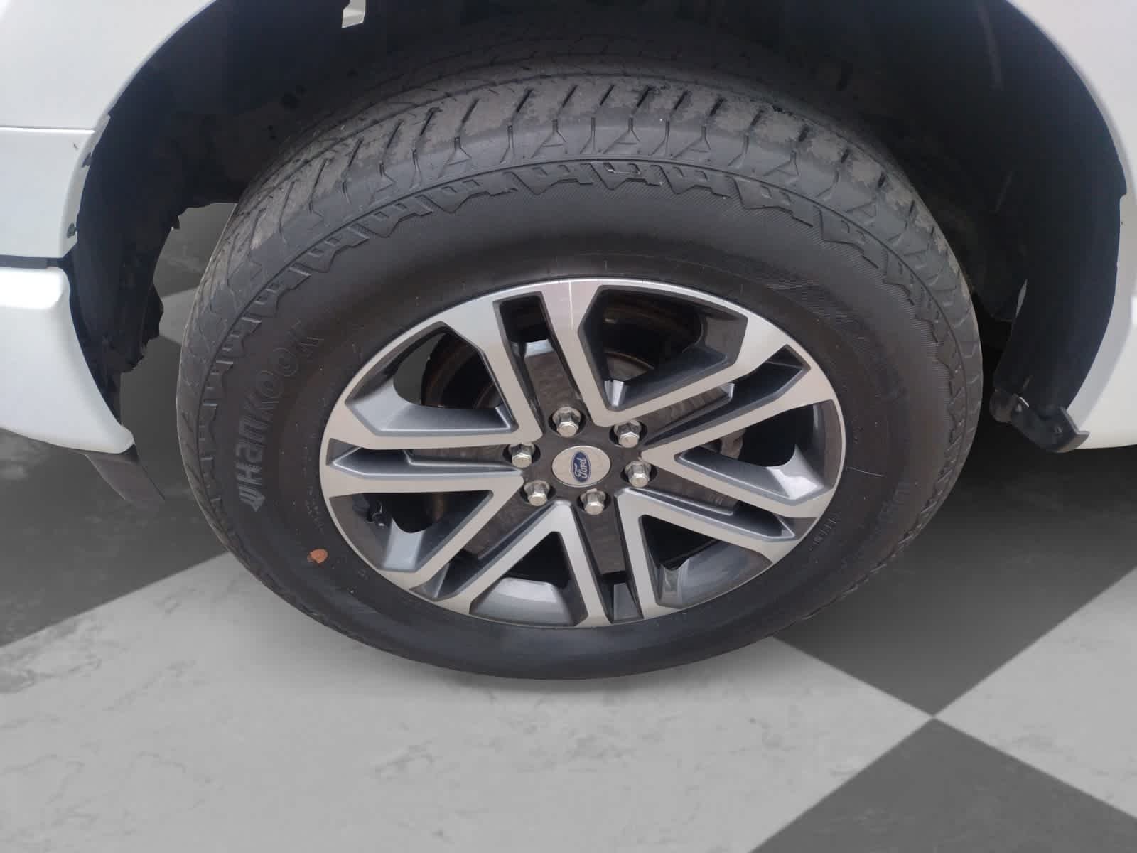 Used 2023 Oxford White Ford XL image 8