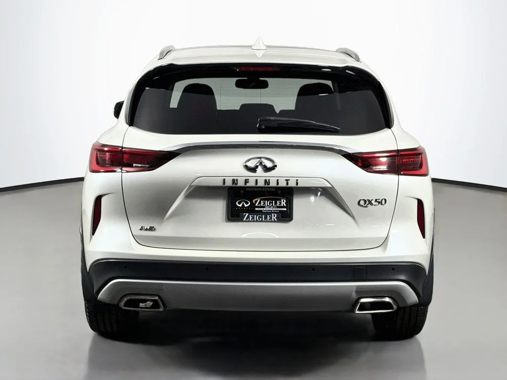 Used 2022 White INFINITI ESSENTIAL image 6