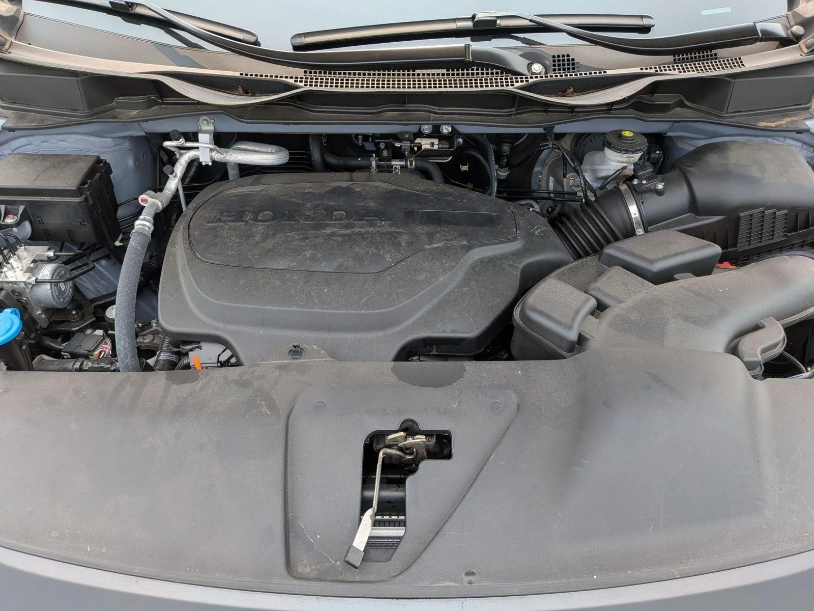 Used 2025 Sonic Gray Pearl Honda Sport-L image 38
