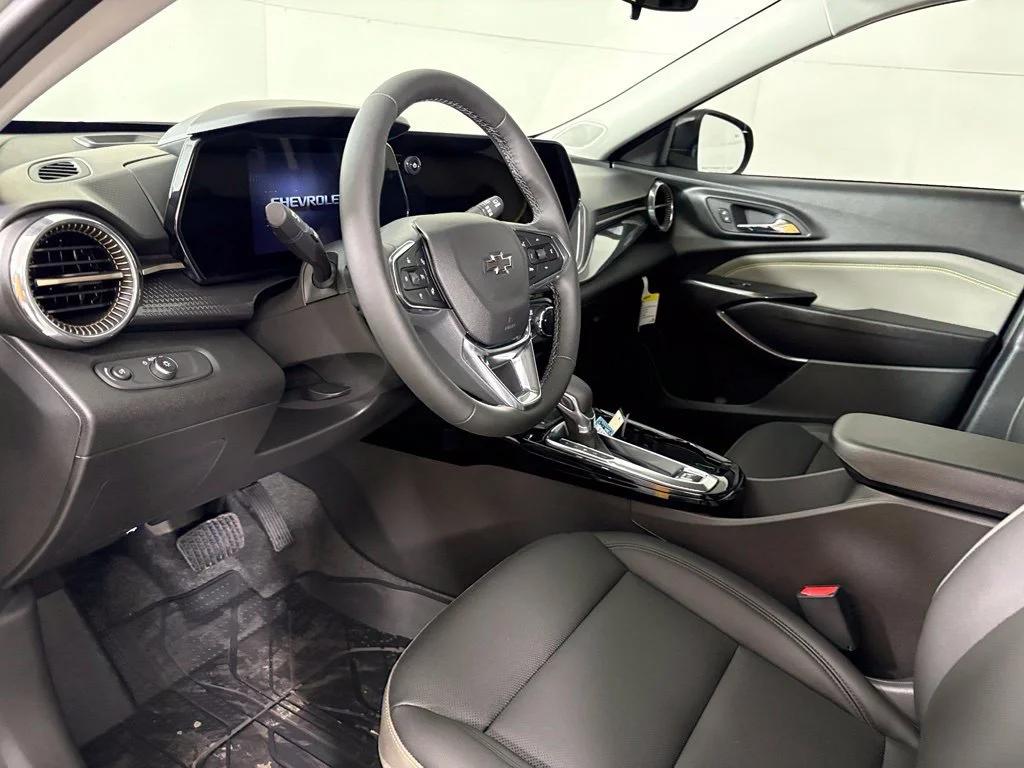 New 2026 Cacti Green Chevrolet ACTIV image 26
