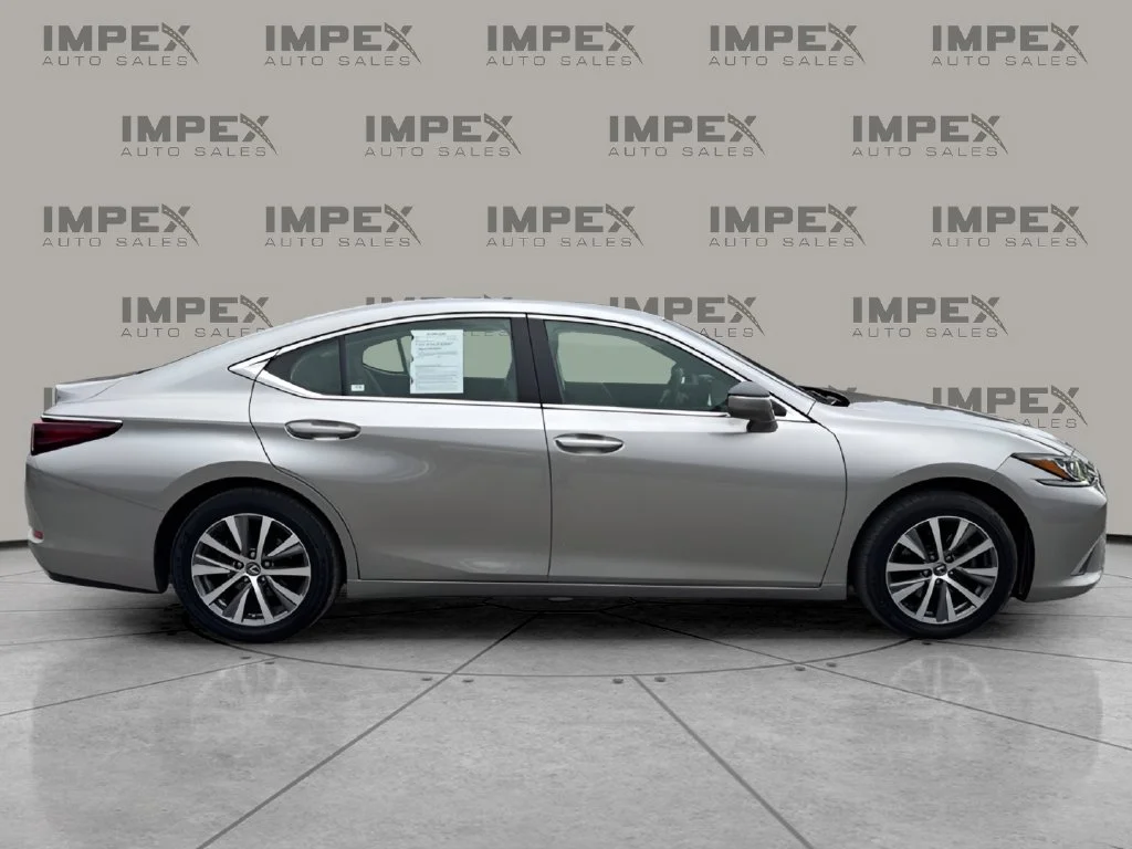 Used 2020 Silver Lexus 350 image 6