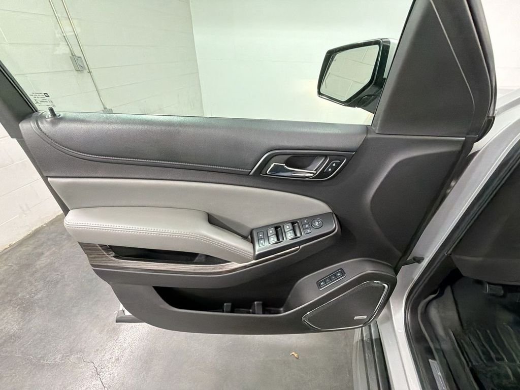 Used 2016 SILVER ICE METALLIC Chevrolet LT image 23