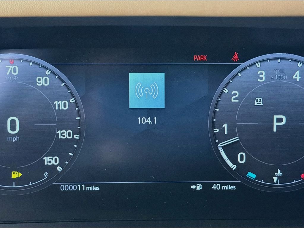 New 2026 Fuji White Land Rover X-Dynamic SE image 12