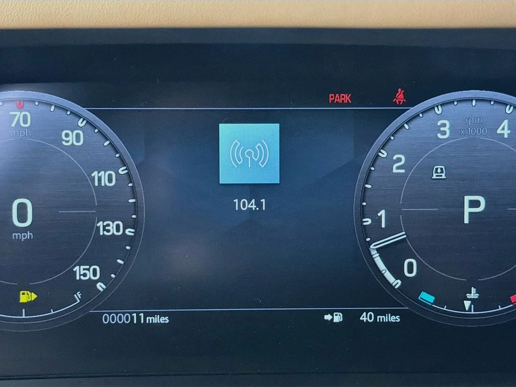 New 2026 Fuji White Land Rover X-Dynamic SE image 12