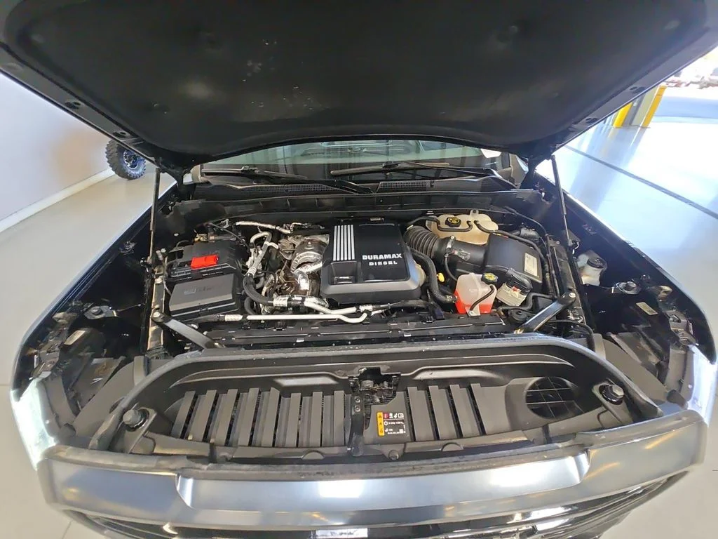 Used 2021 Black GMC AT4 image 30