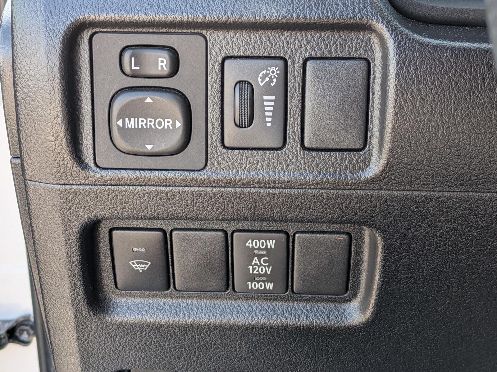 Used 2019 Super White Toyota SR5 image 59