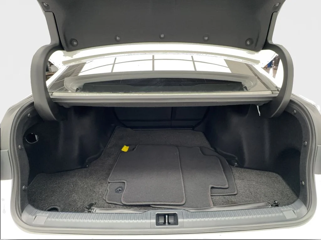 Used 2025 White Lexus 300 image 17