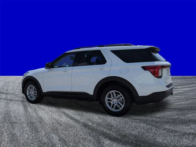 New 2026 Star White Metallic Tri-Coat Ford Active image 6