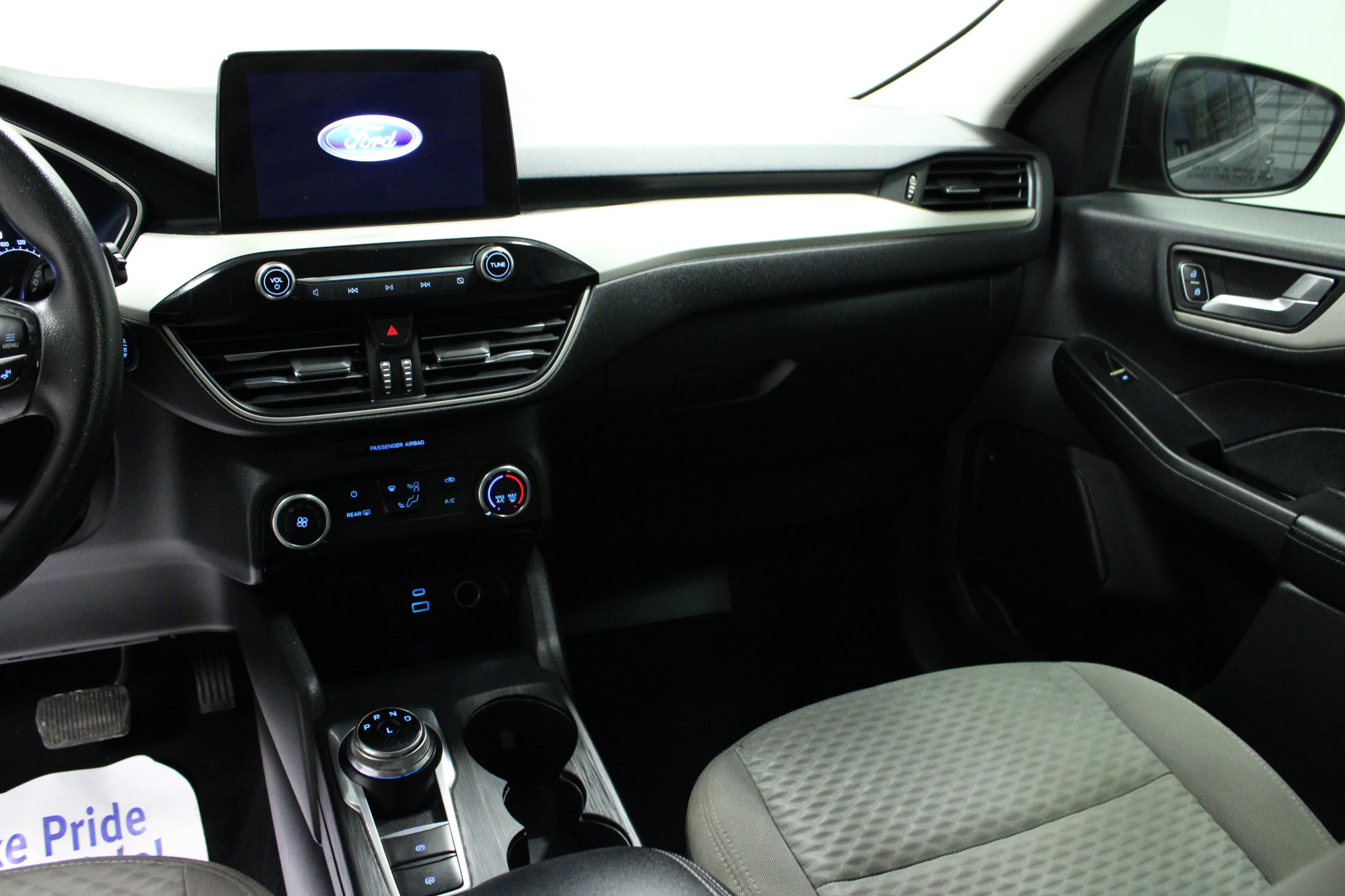 Used 2021 Gray Metallic Ford SE image 19