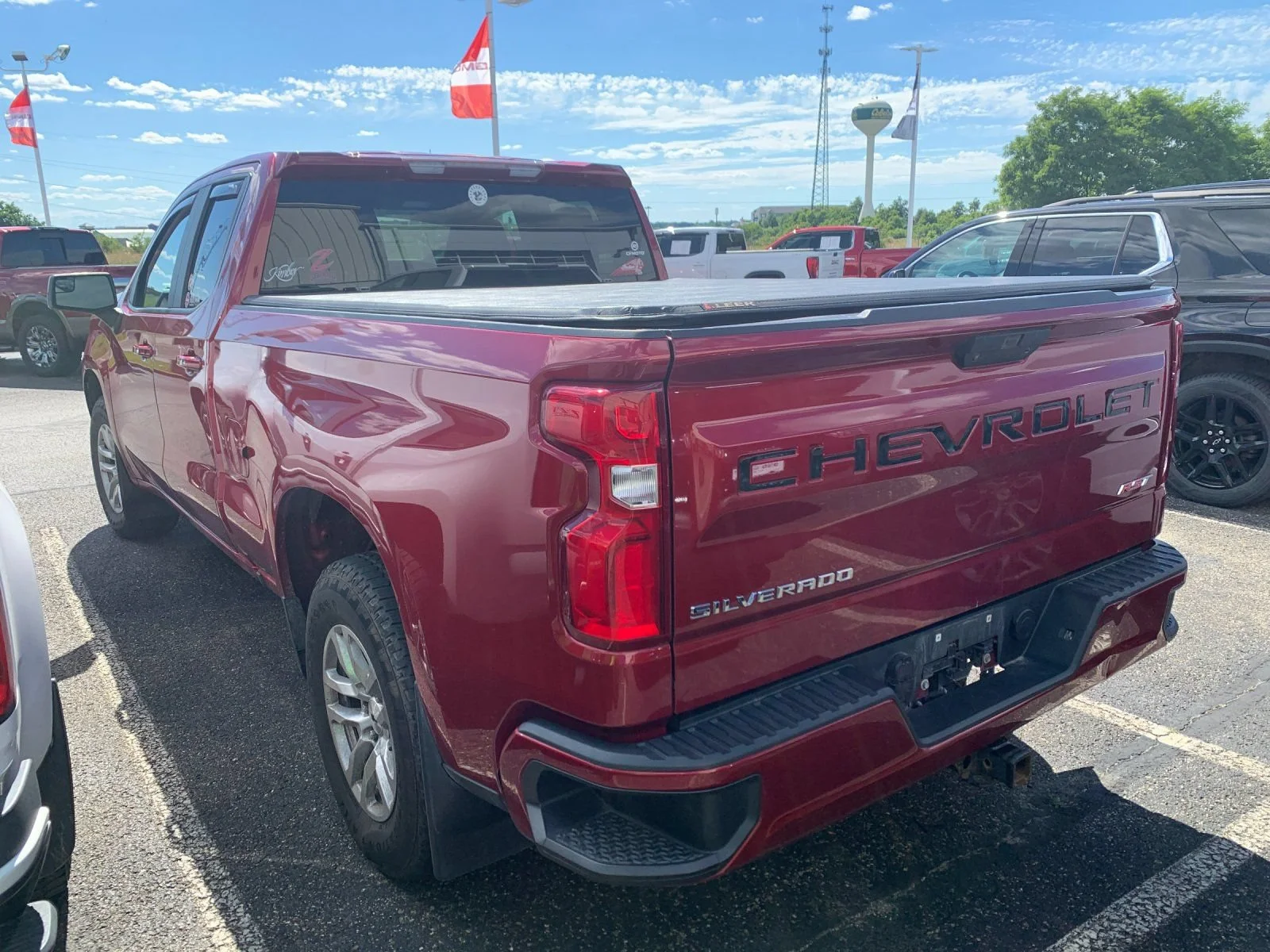 Used 2019 CAJUN RED TINTCOAT Chevrolet RST image 4