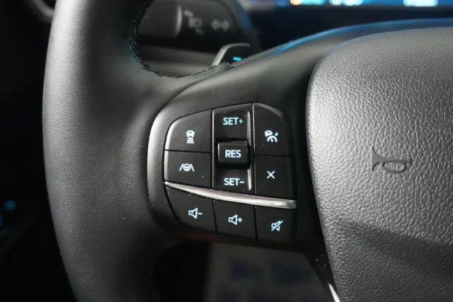 Certified Used 2025 Oxford White Ford Badlands image 14
