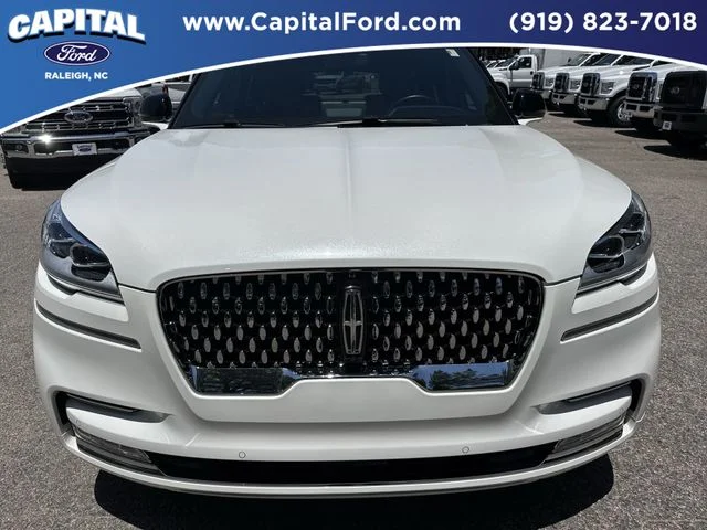 Used 2024 White Lincoln Black Label image 10