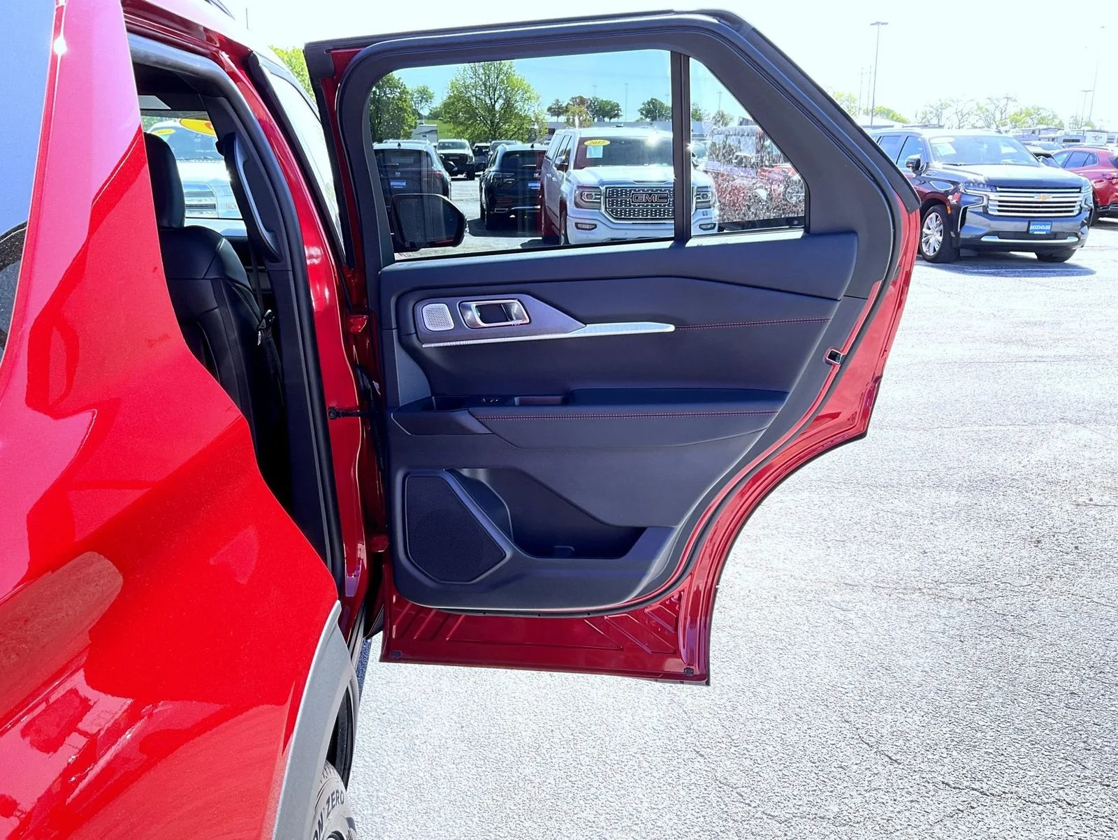 Used 2025 Red Ford ST image 17