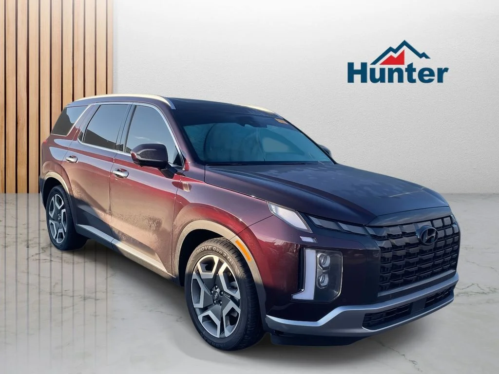 Used 2023 Sierra Burgundy Hyundai Limited image 1