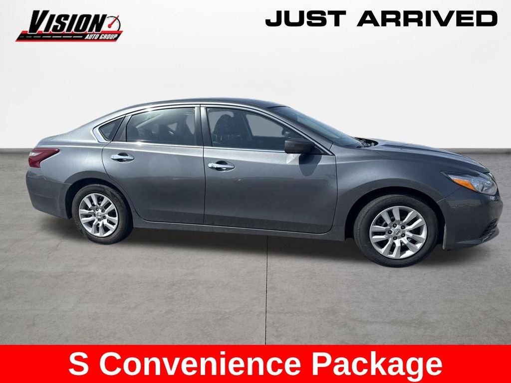Used 2018 Gray Nissan 2.5 S image 4