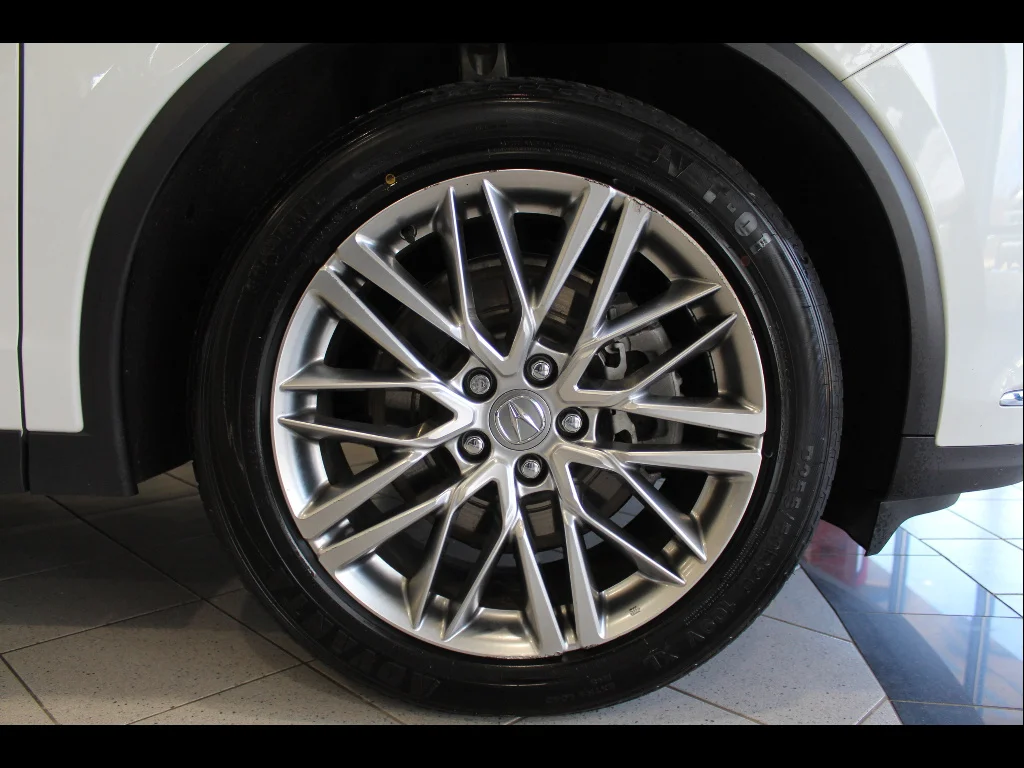 Used 2023 Platinum White Pearl Acura SH-AWD w/Advance image 10