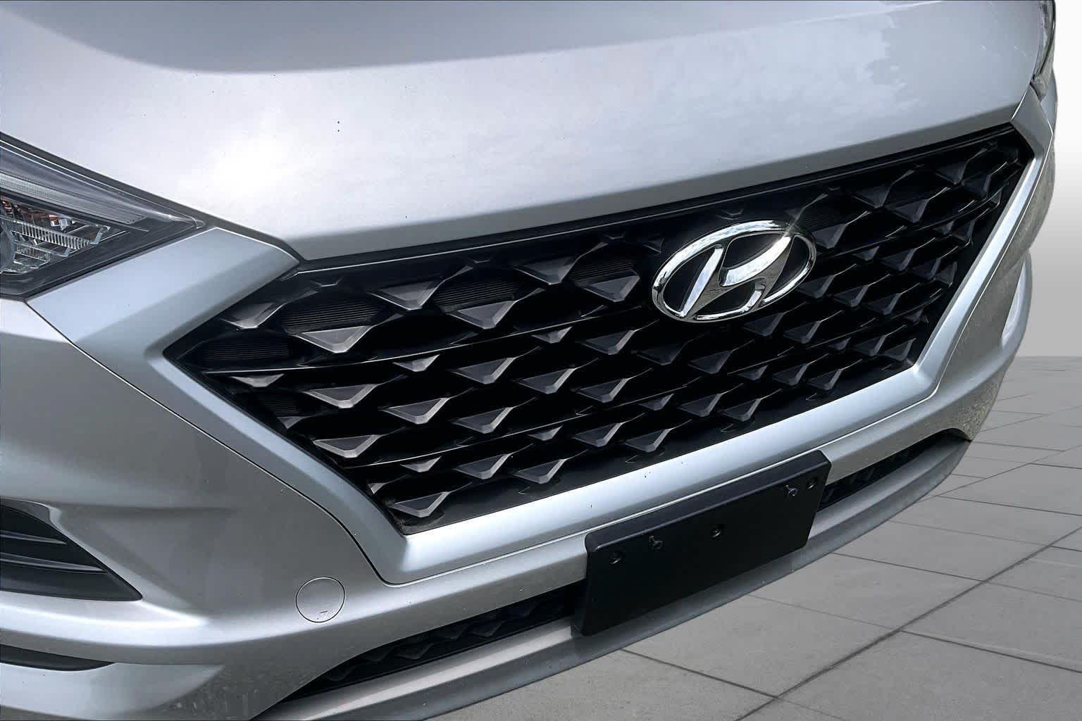 Used 2020 Stellar Silver Hyundai SEL image 30