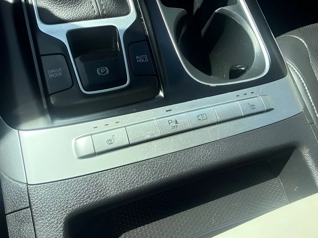 Used 2024 White Kia LX image 12