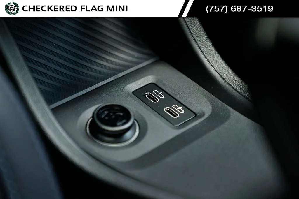 Used 2025 Midnight Black II MINI Signature image 37