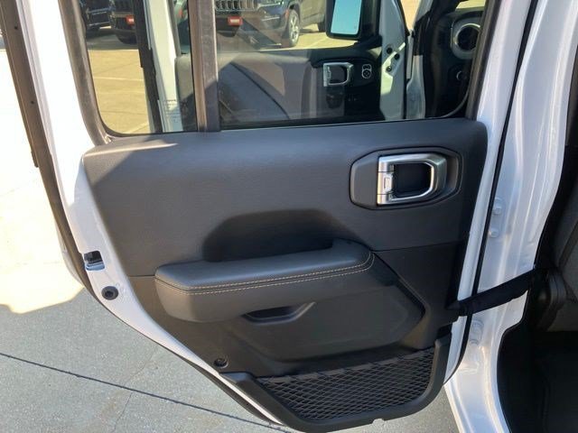 Certified Used 2025 Bright White Clearcoat Jeep Sahara image 21