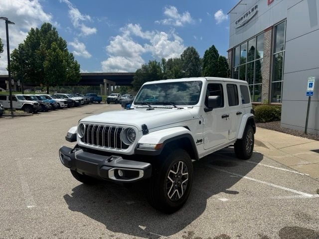New 2026 Bright White Clear-Coat Exterior Paint Jeep Sahara image 2