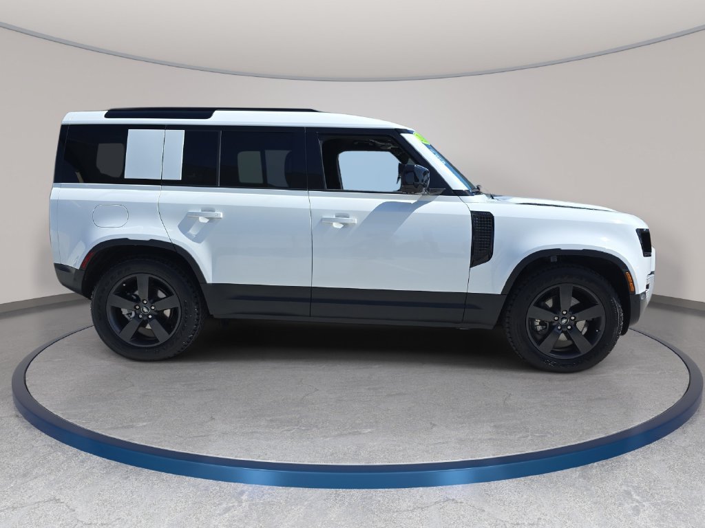 Certified Used 2025 White Land Rover S image 4