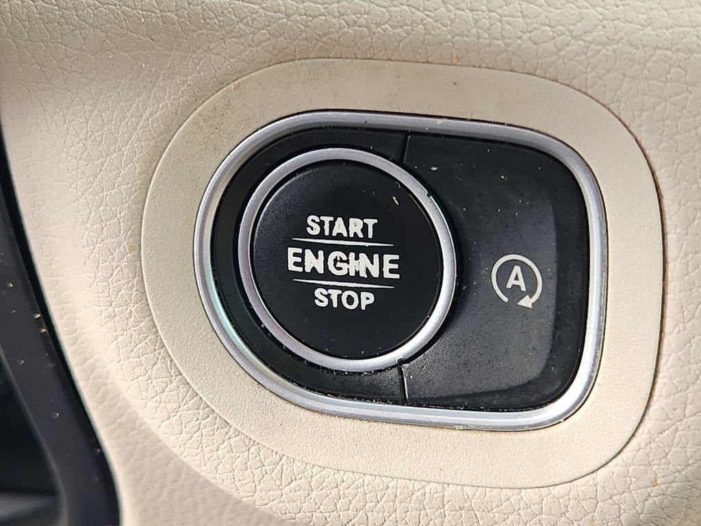 Used 2021 Black Mercedes-Benz GLE 350 image 19