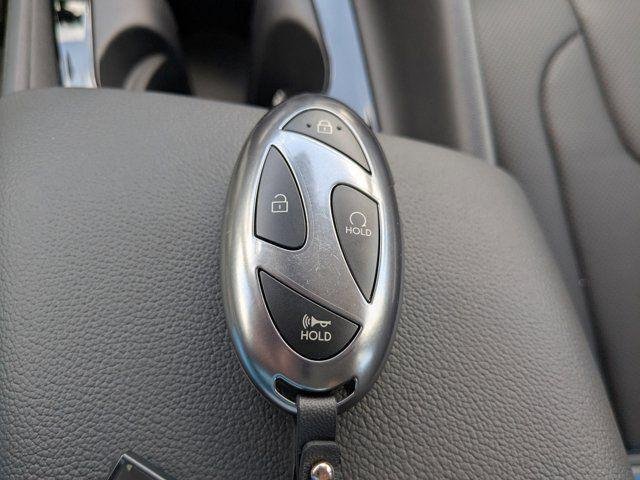2025 Hyundai Elantra Limited - Photo 54