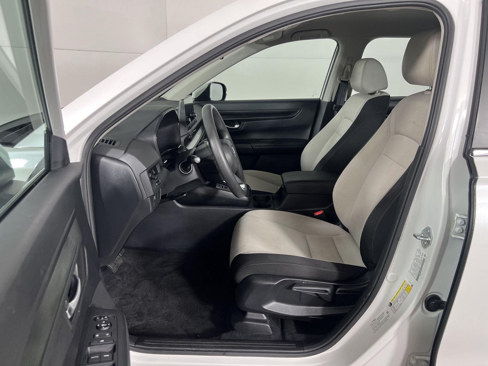 Used 2023 Platinum White Pearl Honda LX image 13