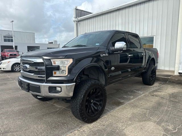 Used 2015 Tuxedo Black Metallic Ford King Ranch image 3
