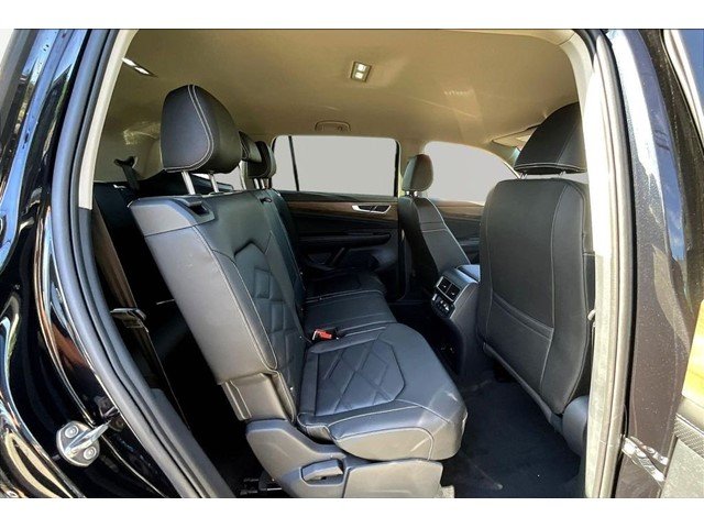 New 2026 Deep Black Pearl Volkswagen 2.0T SE image 25
