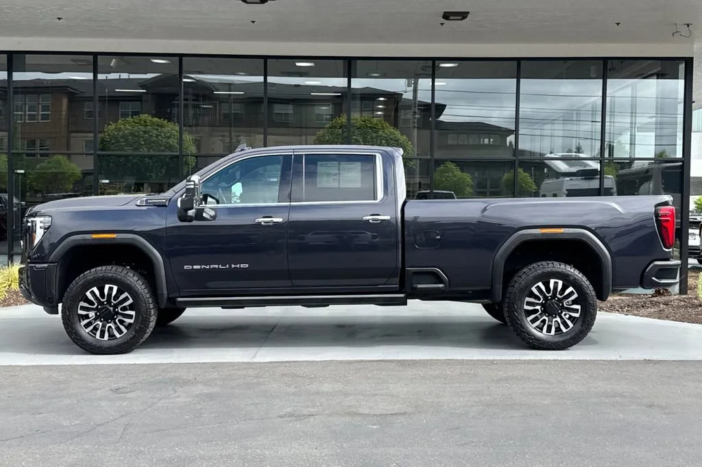 2024 GMC Sierra 3500HD Denali Ultimate - Photo 7