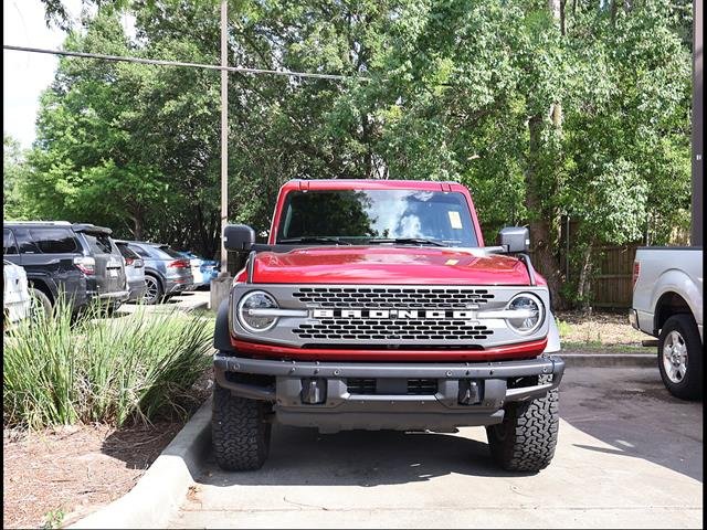 Used 2025 Ruby Red Metallic Tinted Clearcoat Ford Badlands image 2