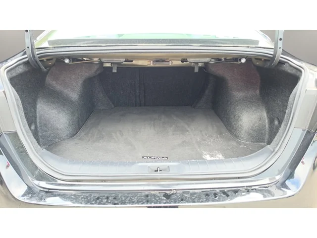 Used 2025 Super Black Clearcoat Nissan 2.5 SV image 19