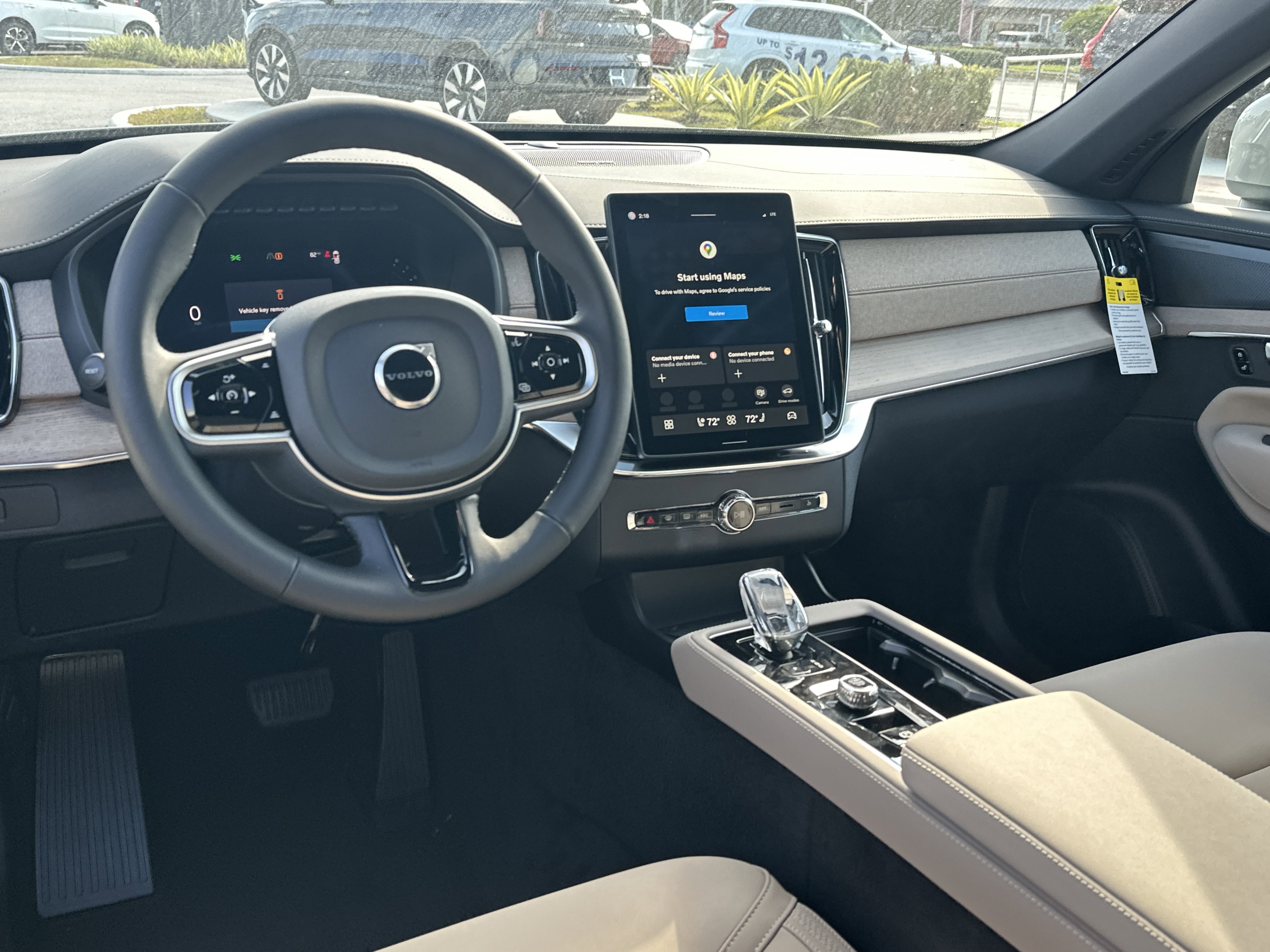 2026 Volvo XC90 Plus - Photo 14