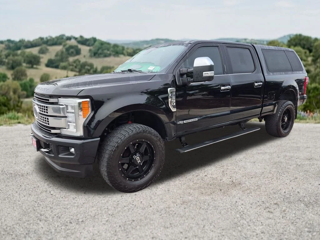 Used 2017 Black Ford Platinum image 3