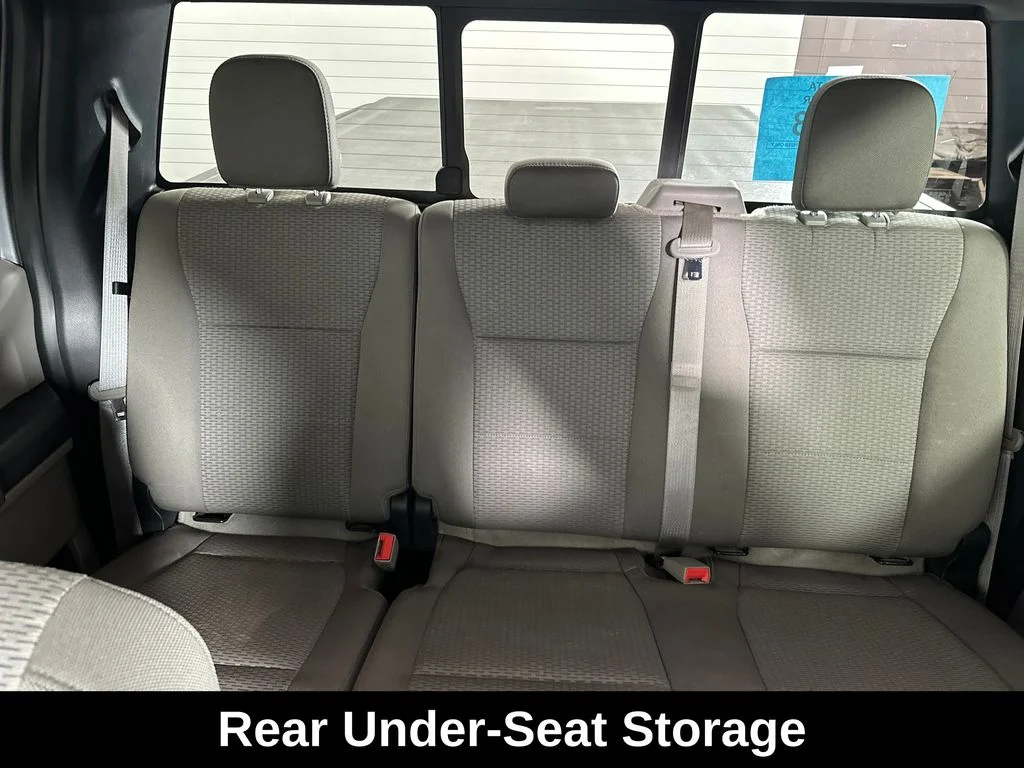 Used 2020 Silver Ford XLT image 26
