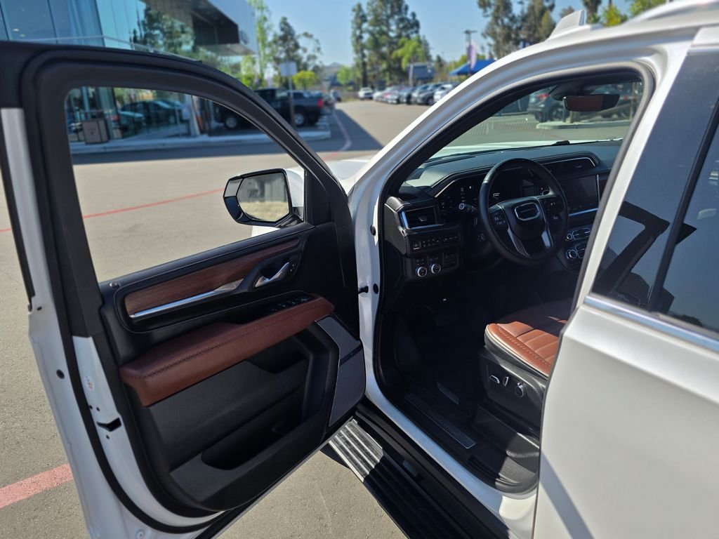 2023 GMC Yukon XL Denali Ultimate - Photo 41