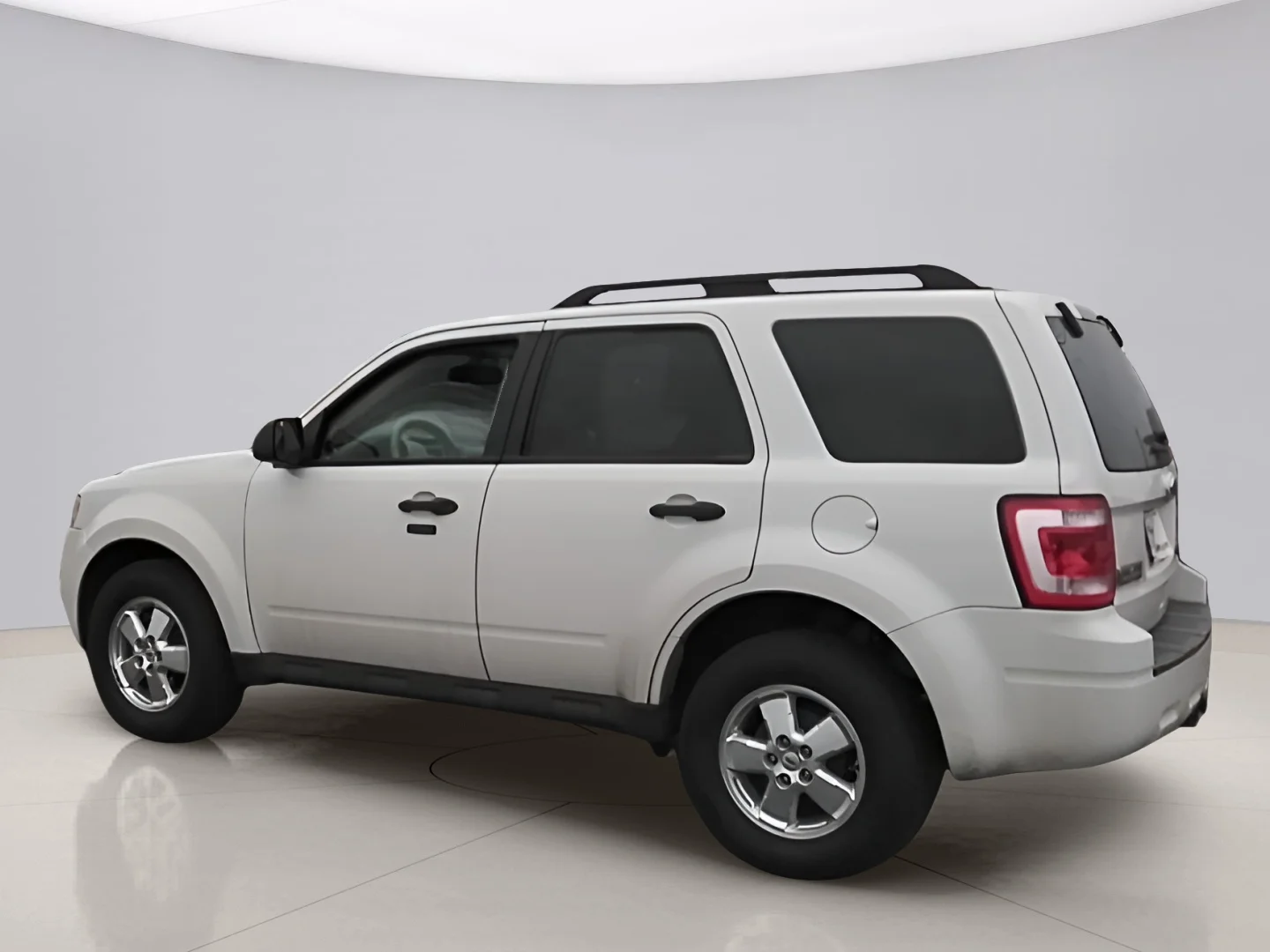 Used 2012 White Ford XLT image 3