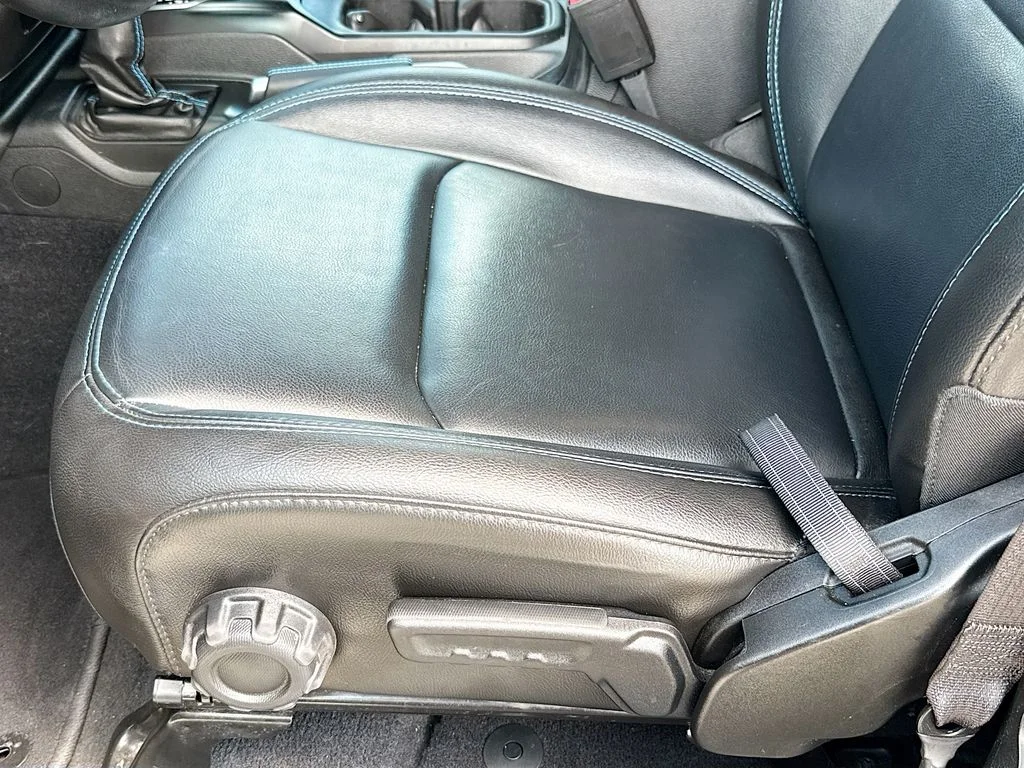 Used 2022 Sting-Gray Clearcoat Jeep Unlimited Rubicon image 20