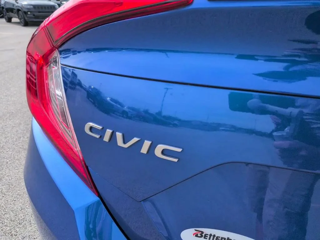 Certified Used 2021  Honda Sport image 8