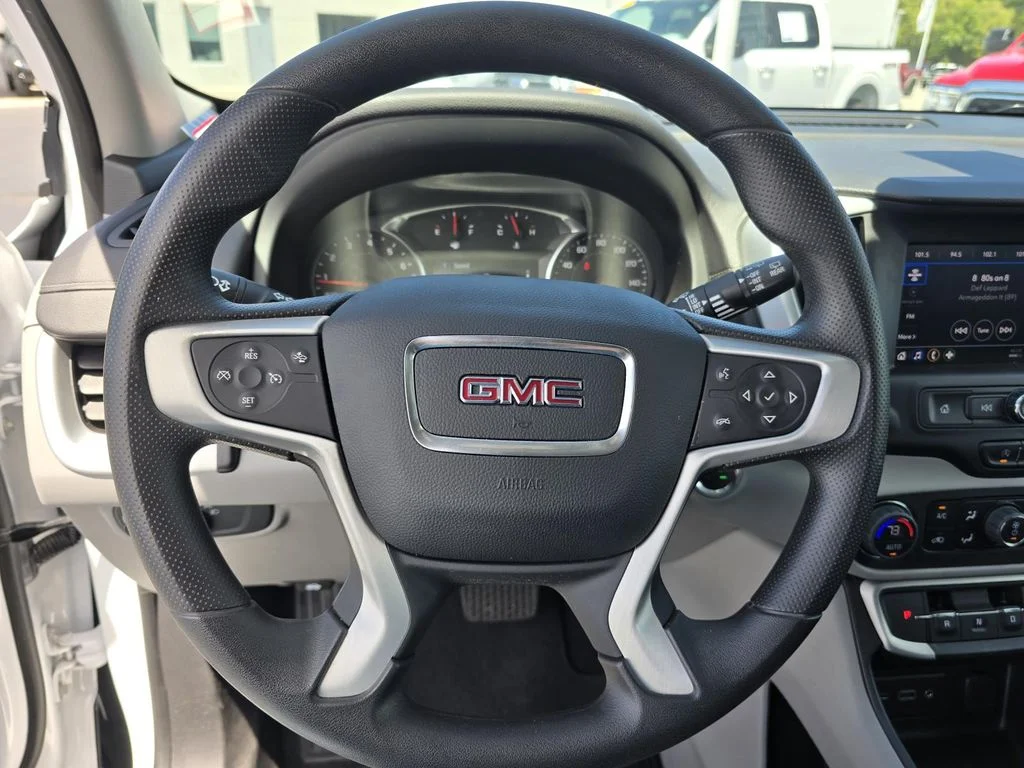 Used 2023 Summit White GMC SLE image 12