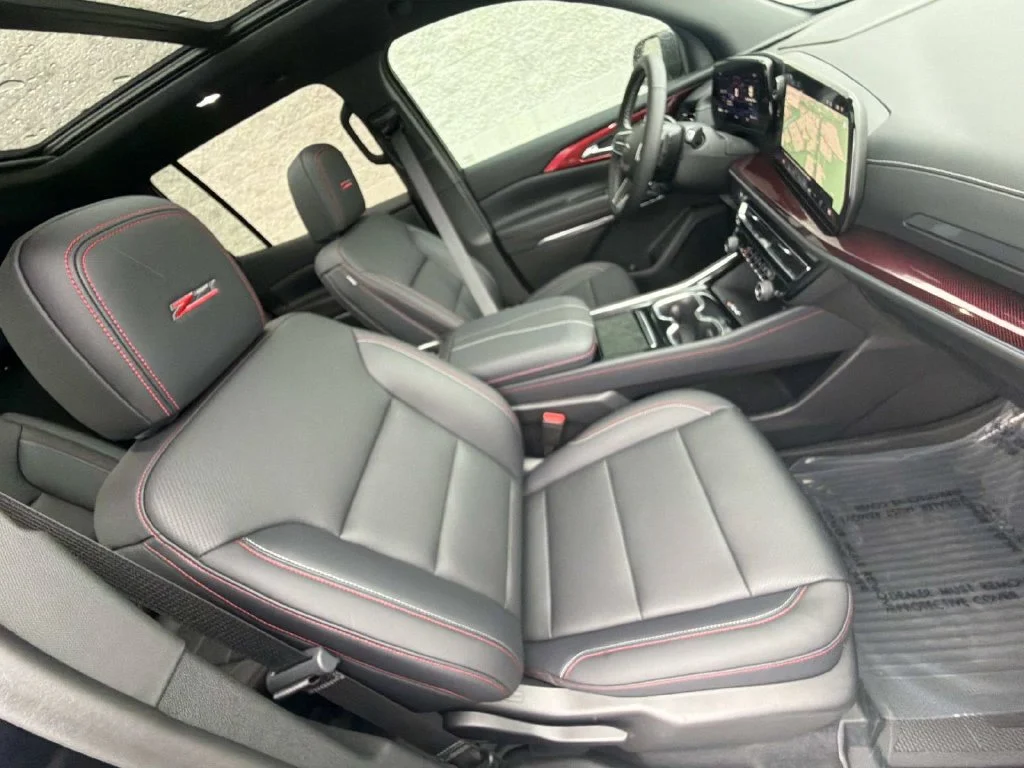 Used 2026 Black Chevrolet Z71 image 31