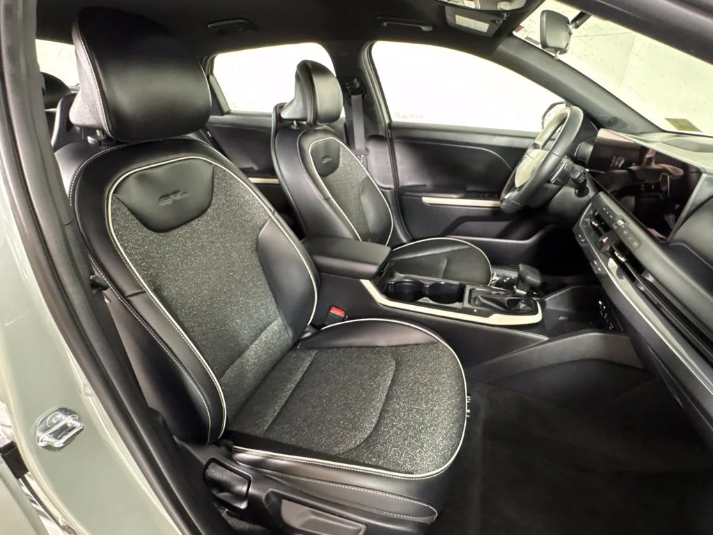 Used 2025 Gray Kia GT-Line image 18
